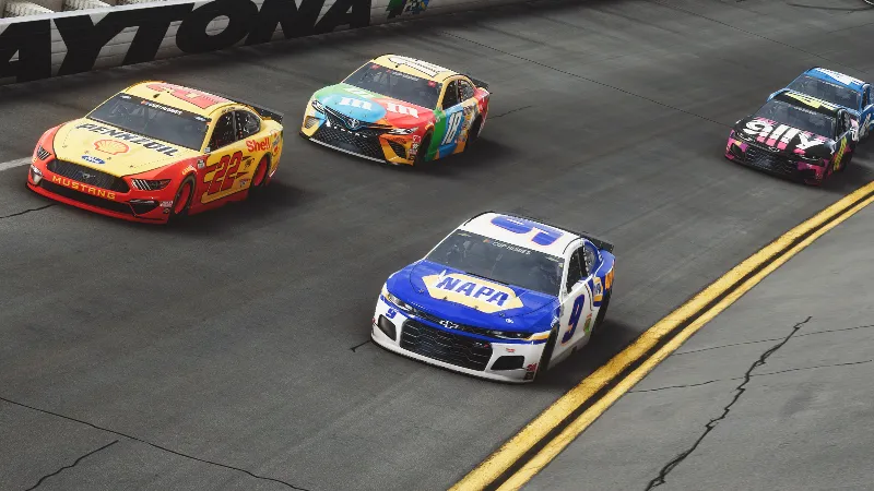 Ключ NASCAR Heat 5 Ultimate Edition Xbox One X|S & Xbox Series X|S [Цифровой Код]
